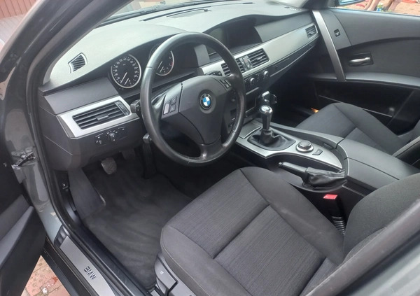 BMW Seria 5 cena 18700 przebieg: 241000, rok produkcji 2006 z Ozimek małe 67